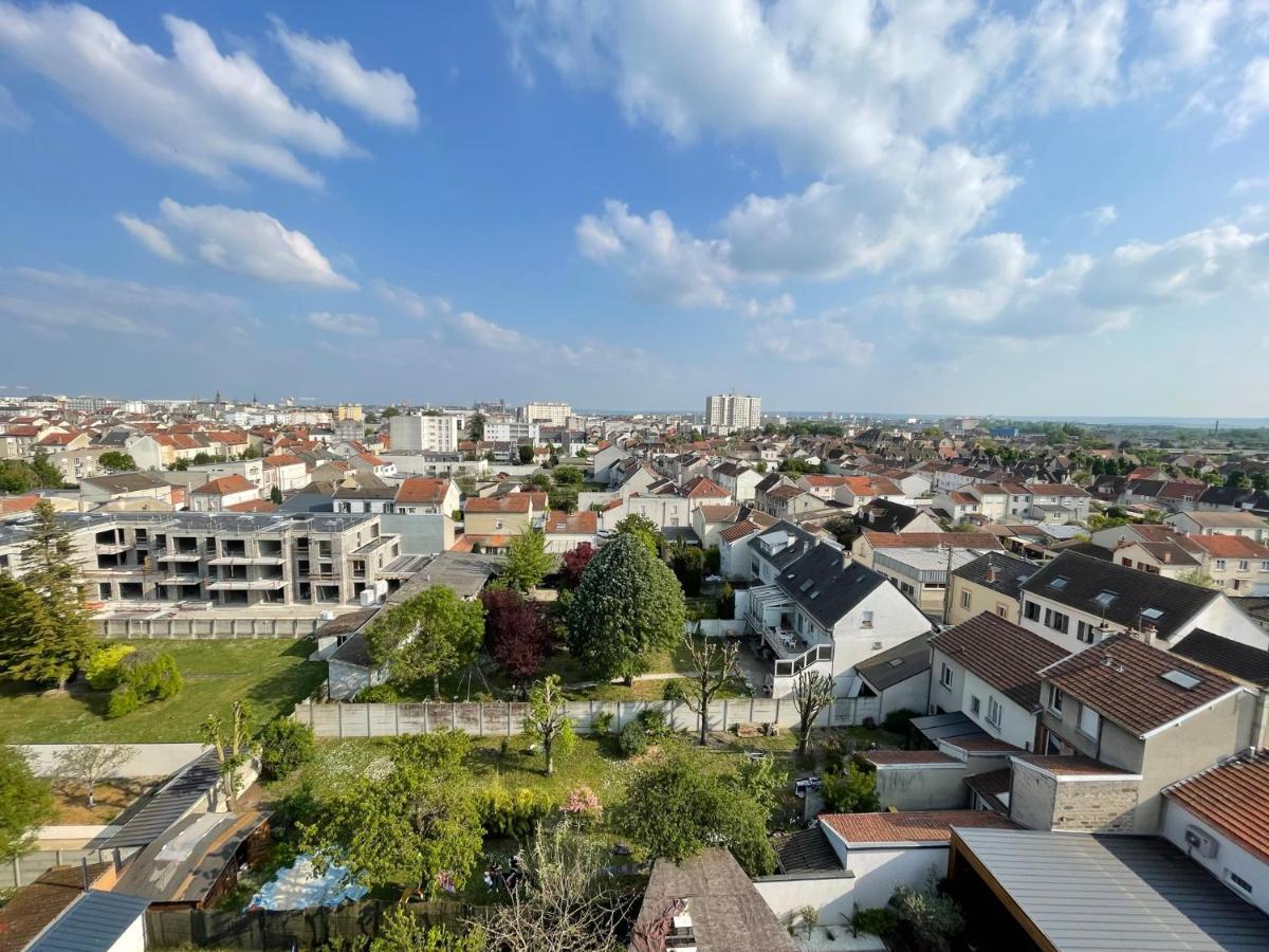 Brossolette Appartement T2 Spacieux Et Lumineux Balcon Vue Degagee Reims Dış mekan fotoğraf