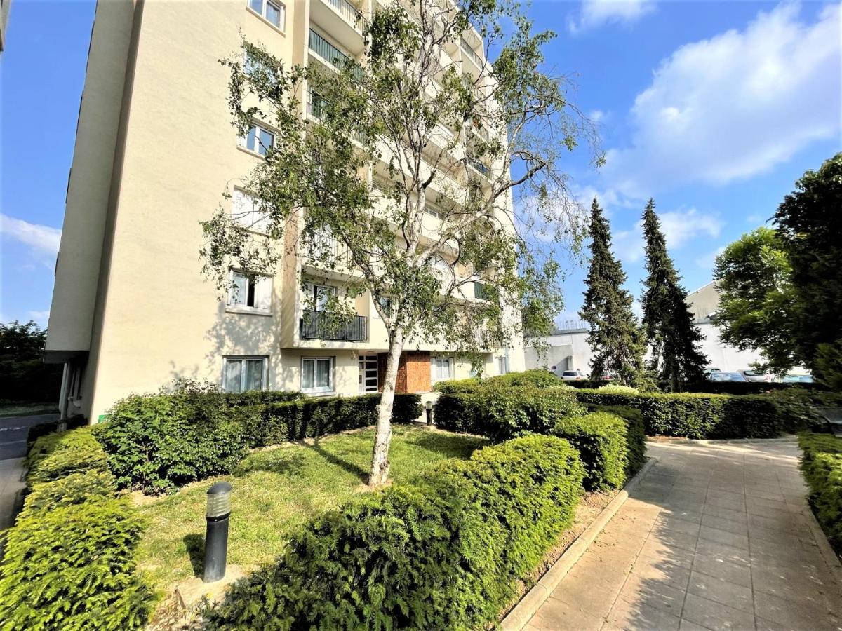 Brossolette Appartement T2 Spacieux Et Lumineux Balcon Vue Degagee Reims Dış mekan fotoğraf